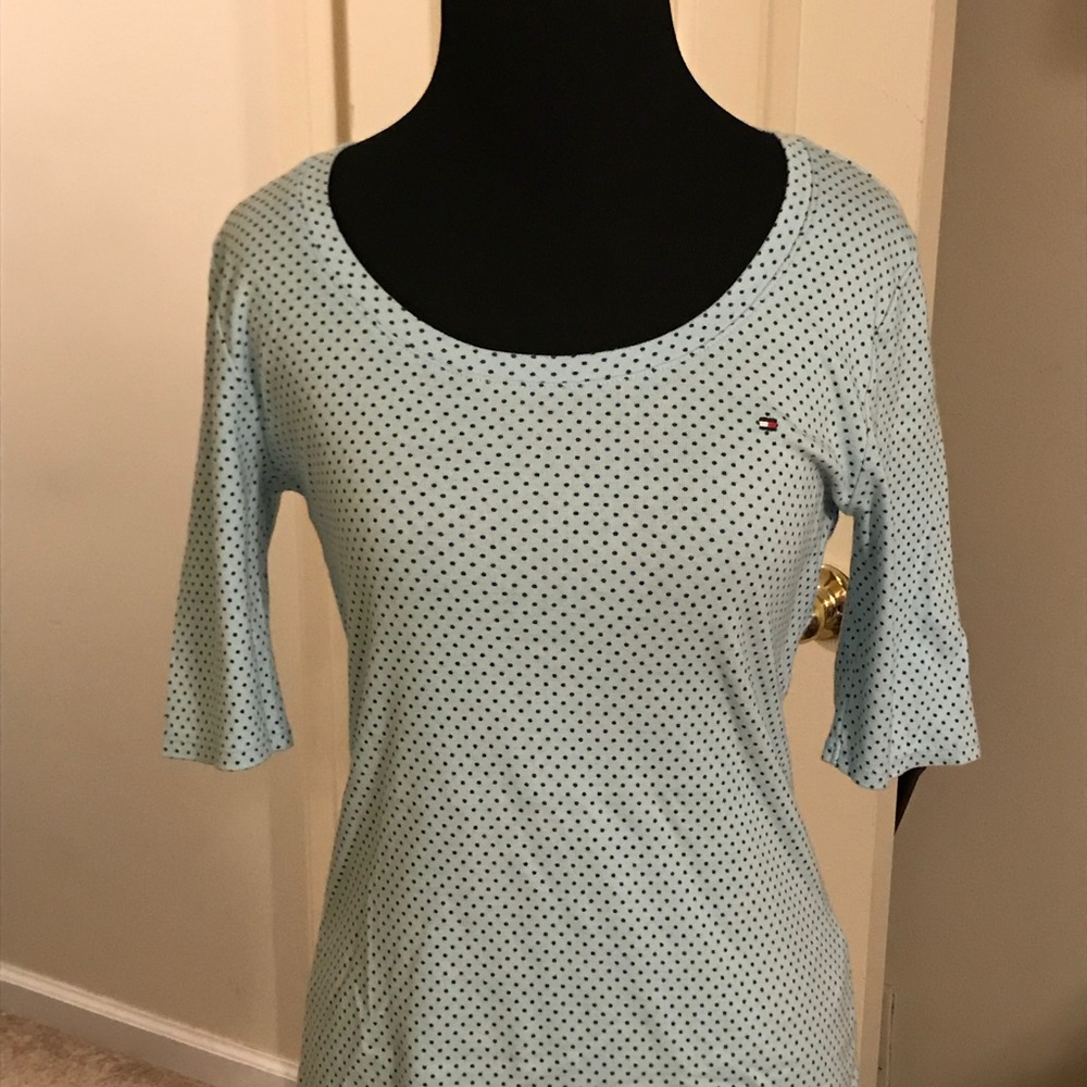 Tommy Hilfiger scoop neck slimming top sz medium